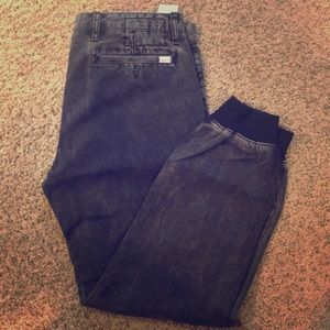 Levi joggers